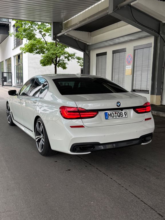 Bild des Angebotes BMW 730d xDrive - M-Paket FULL OPTION