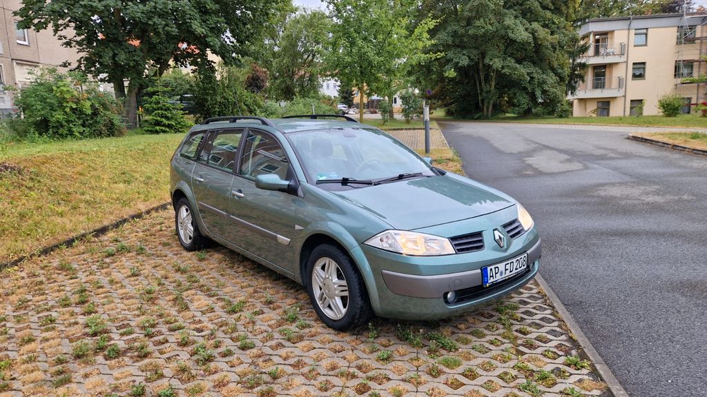 Bild des Angebotes Renault Megane Grandtour Confort Privilege 1.6 16V C...