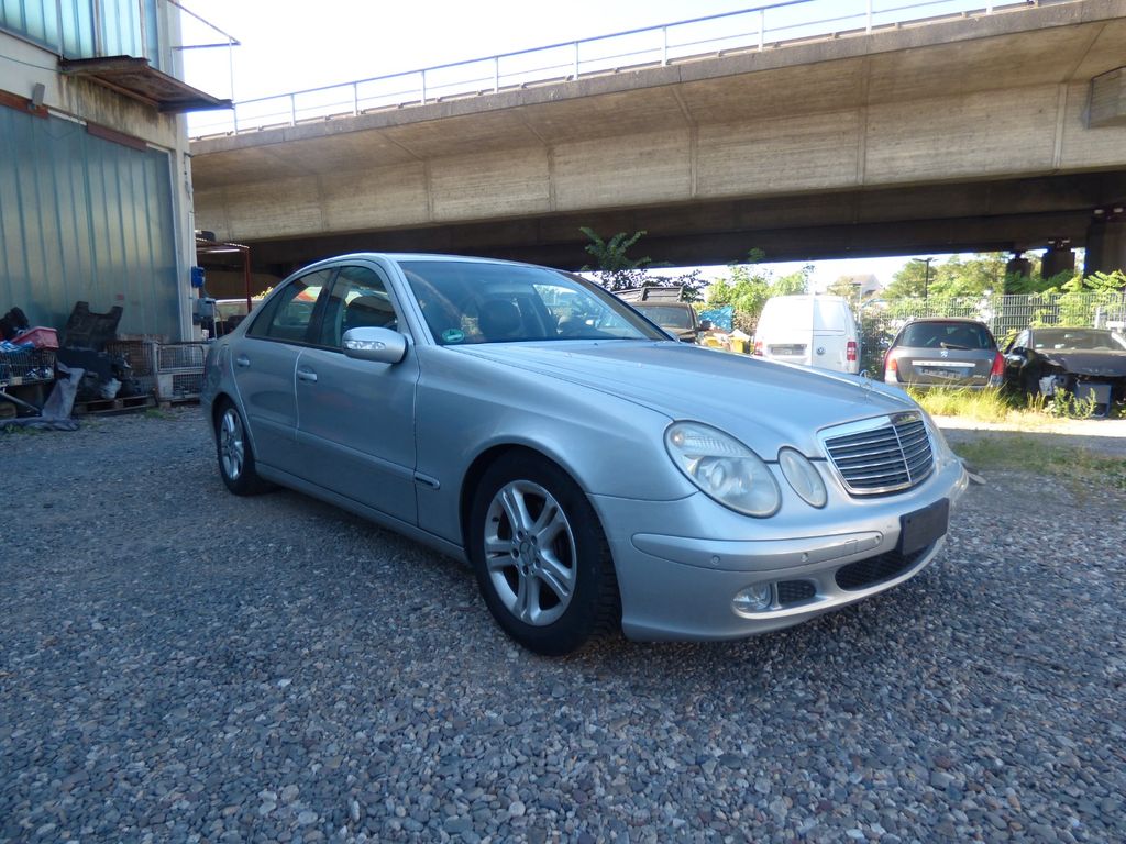 Bild des Angebotes Mercedes-Benz E 240 CLASSIC Automatik Leder Klima