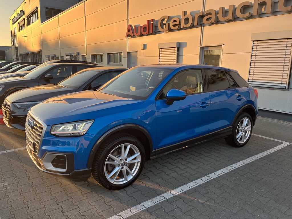 Bild des Angebotes Audi Q2 35 TFSI sport- Scheckheftgepflegt unfallfrei