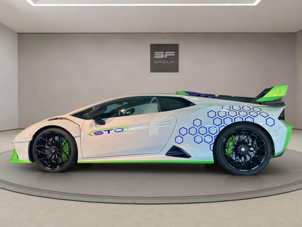 Bild des Angebotes Lamborghini Huracán STO-1.HAND-GARANTIE-KLAPPE-SCHALENSITZE