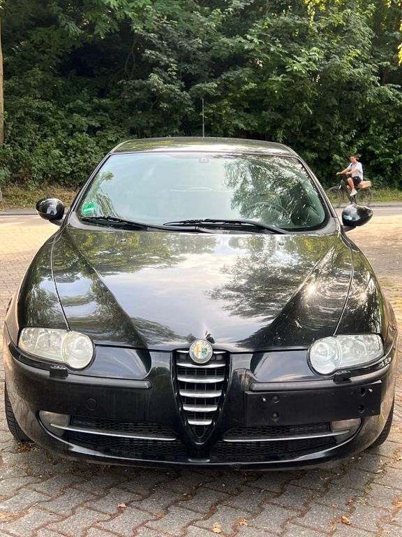 Bild des Angebotes Alfa Romeo 147 2.0 16V T.Spark Distinctive