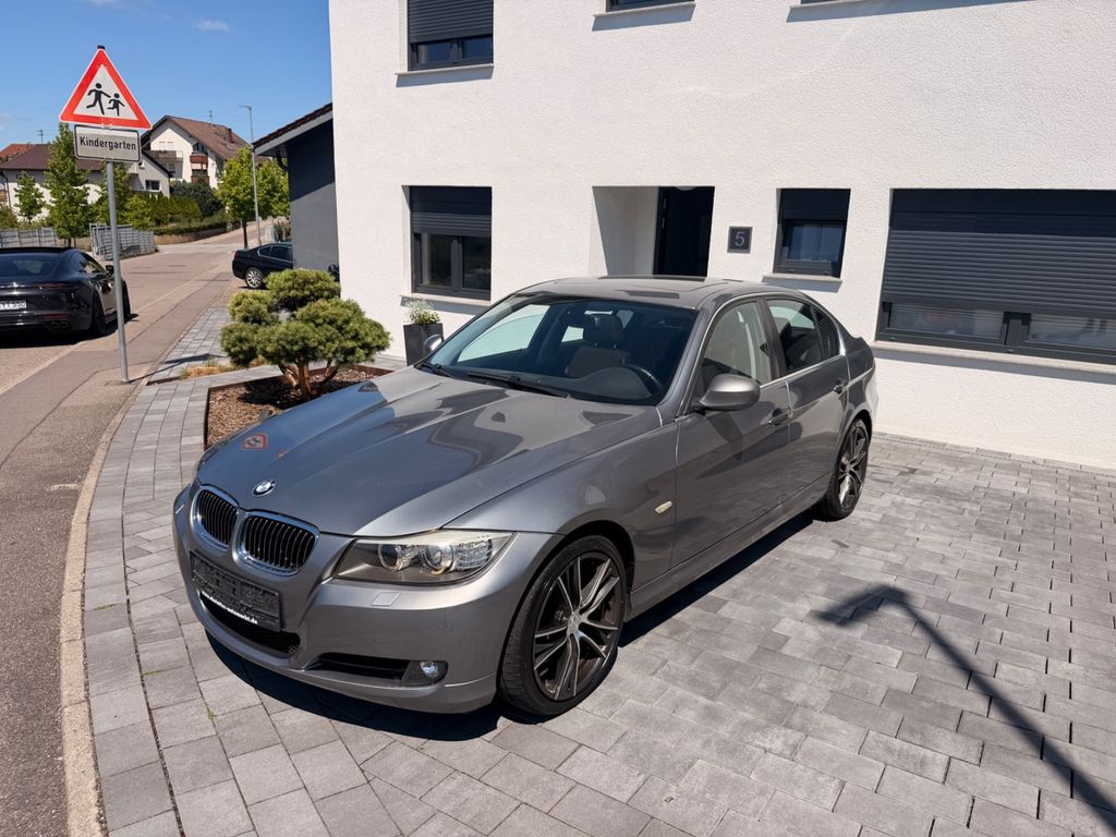 Bild des Angebotes BMW 330 i E90 Lim Automatik/