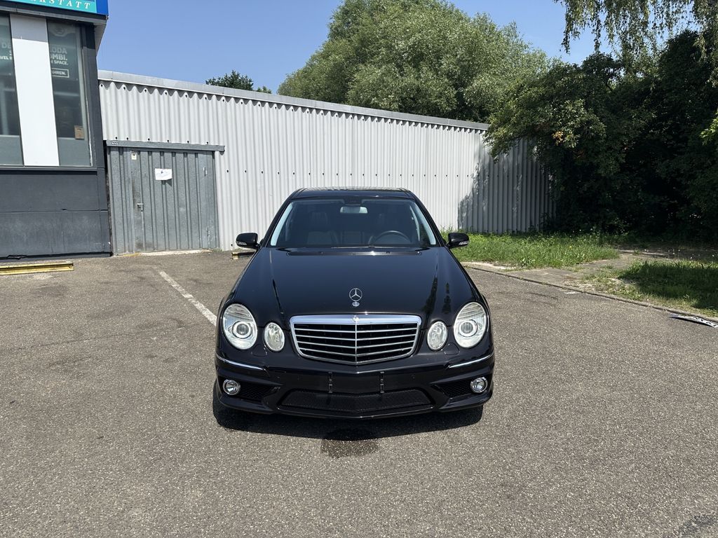 Bild des Angebotes Mercedes-Benz E 500 AVANTGARDE - AMG Optik