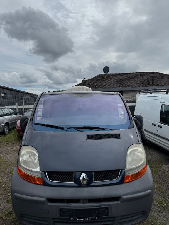 Renault Trafic Combi L1H1 2,7t verglast