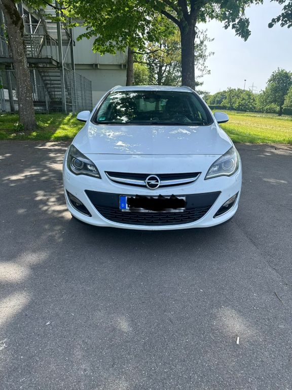 Bild des Angebotes Opel Astra Sports Tourer 2.0 CDTI Sport Sport