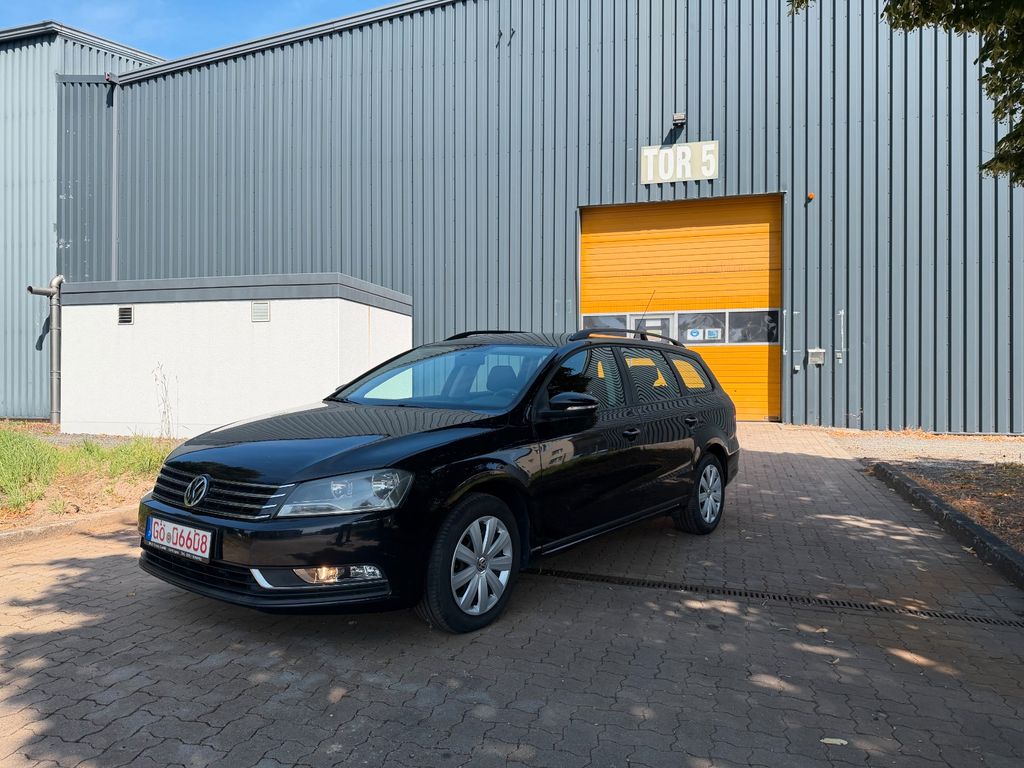Bild des Angebotes Volkswagen Passat Variant 2.0 Tdi - Trendline - 177 TKm