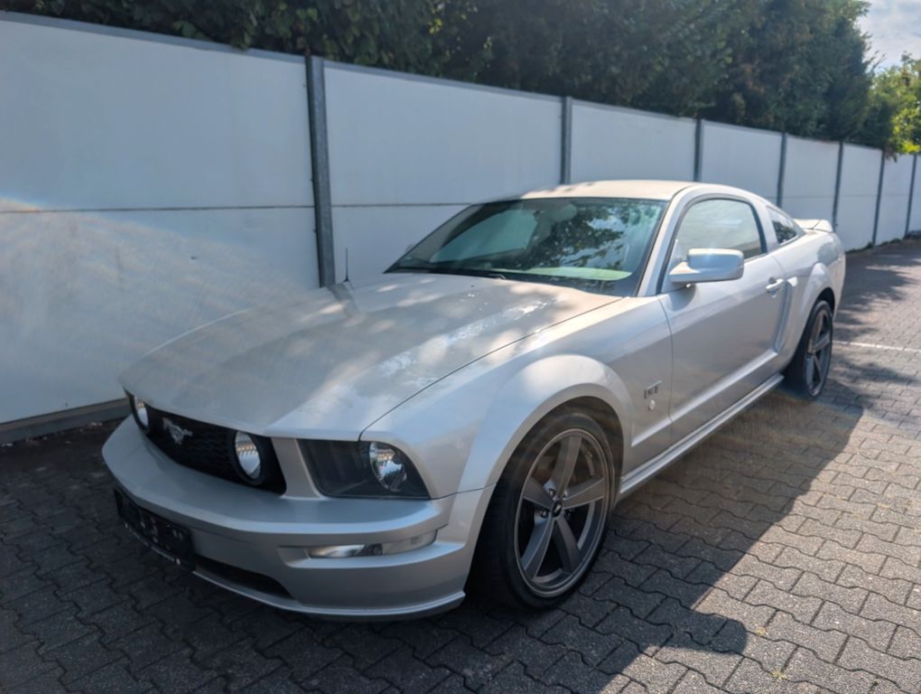 Ford Mustang GT V8 4.6