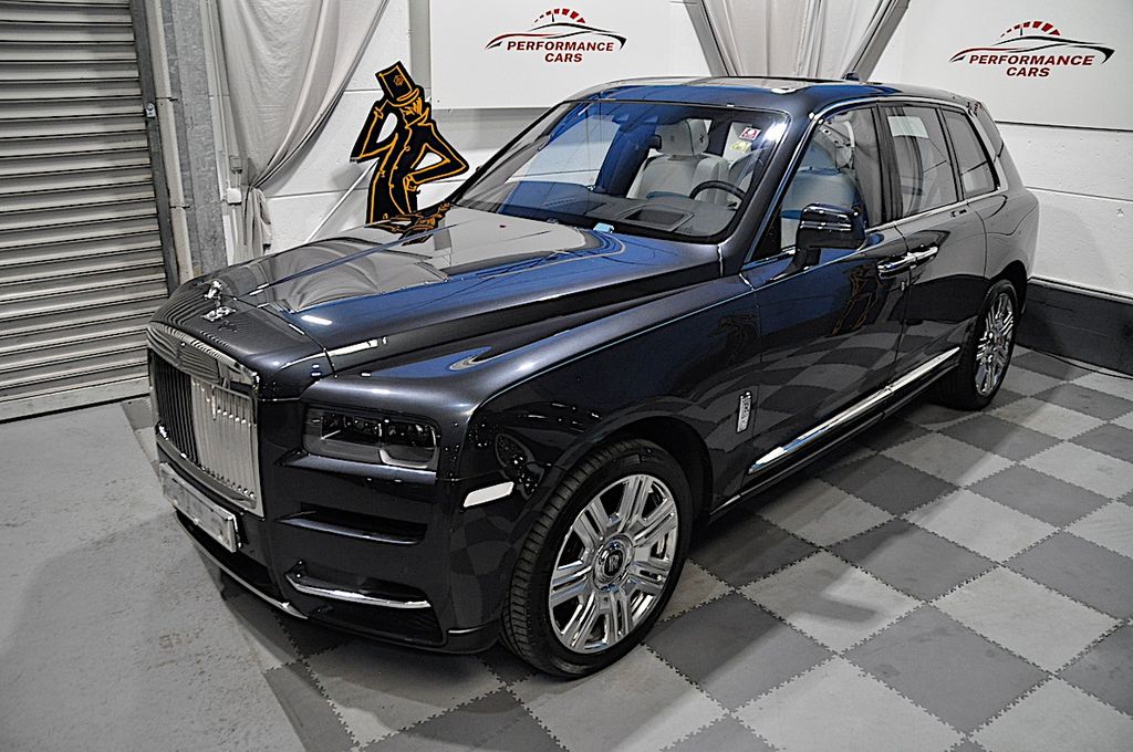Bild des Angebotes Rolls-Royce Cullinan - 4 SITZE-PANORAMA-ENTERTAINMENT