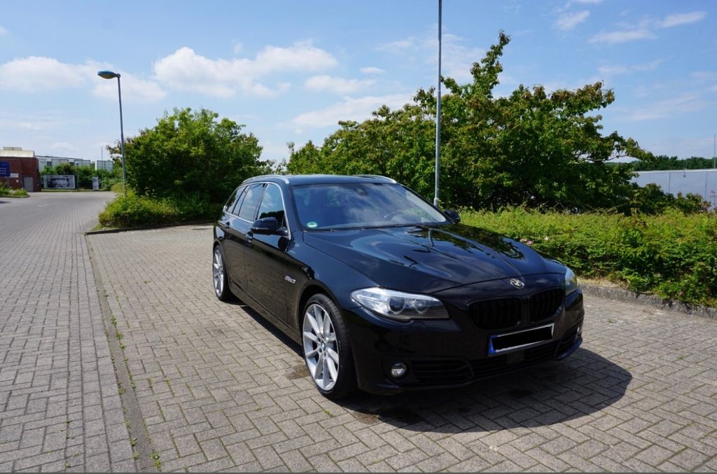 Bild des Angebotes BMW 530d xDrive Touring Luxury Line