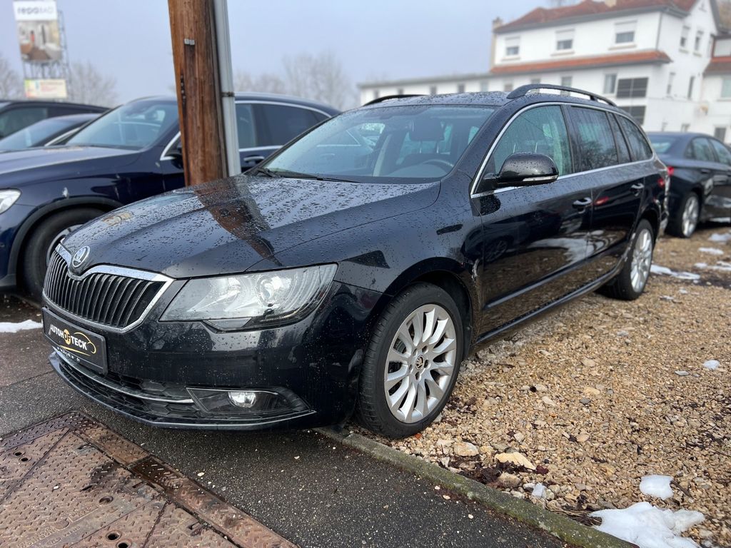 Bild des Angebotes Skoda Superb Combi Exclusive|DSG|NAVI|BI-XENON|TEMPOM.