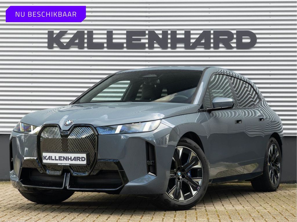 Bild des Angebotes BMW iX xDrive60 112kWh - M-Sport - AHK - ACC - M-Zet