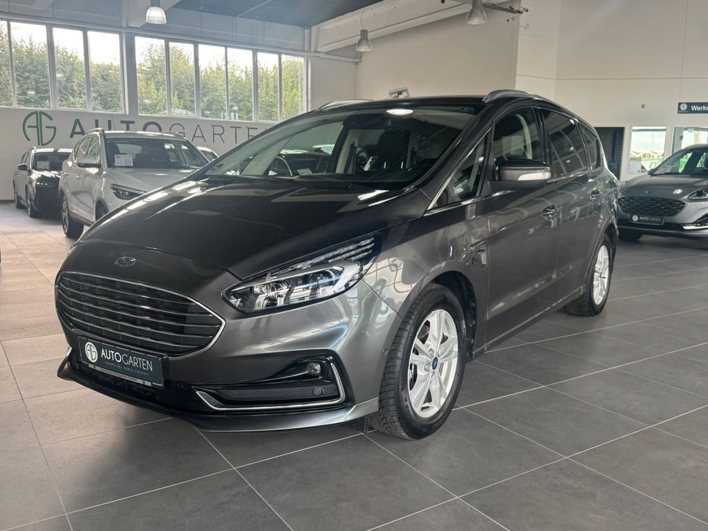 Ford S-Max S-MAX Hybrid Titanium