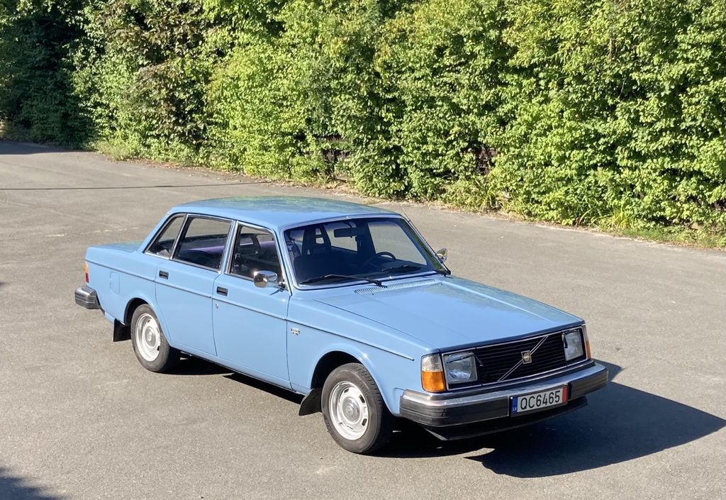 Bild des Angebotes Volvo 244 DL. 43 Jahre Erstbesitz in Schweden.