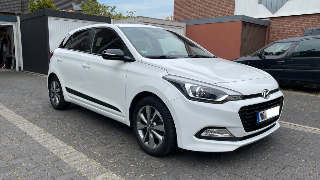 Bild des Angebotes Hyundai i20 1.2 62kW Passion Plus Passion Plus mit Navi