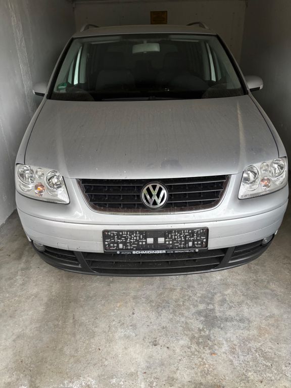 Bild des Angebotes Volkswagen Touran 1.6 FSI Basis Basis