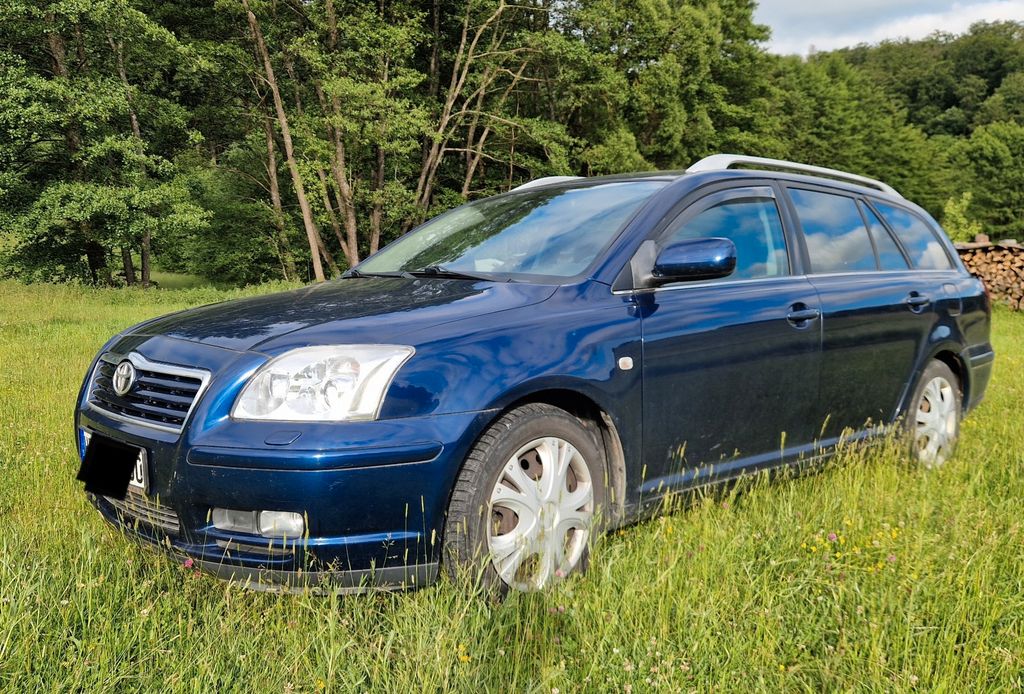 Toyota Avensis Combi Executive 2.0-l-VVT-i Executive