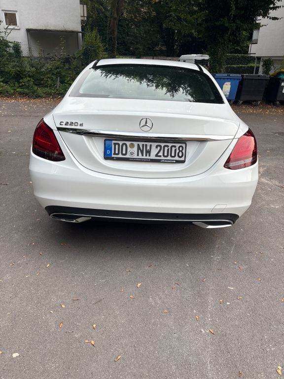 Bild des Angebotes Mercedes-Benz 220