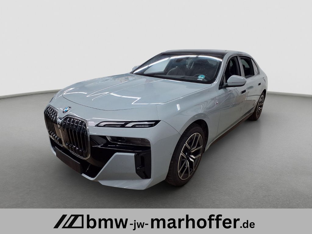 Bild des Angebotes BMW 740 d xDrive MSport Cinema TV Iconic PanSkyDACH