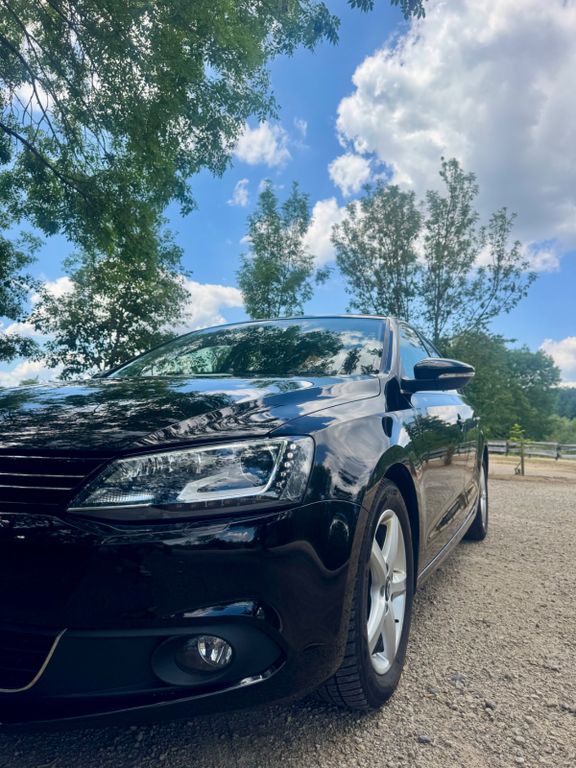 Bild des Angebotes Volkswagen Jetta 1.4 TSI Highline / Xenon / Leder / Webasto