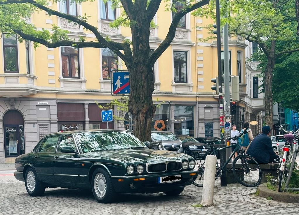 Bild des Angebotes Jaguar XJ8 3.2 -