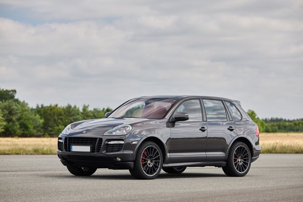 Porsche Cayenne GTS PDE3 - Porsche Design Edition 3
