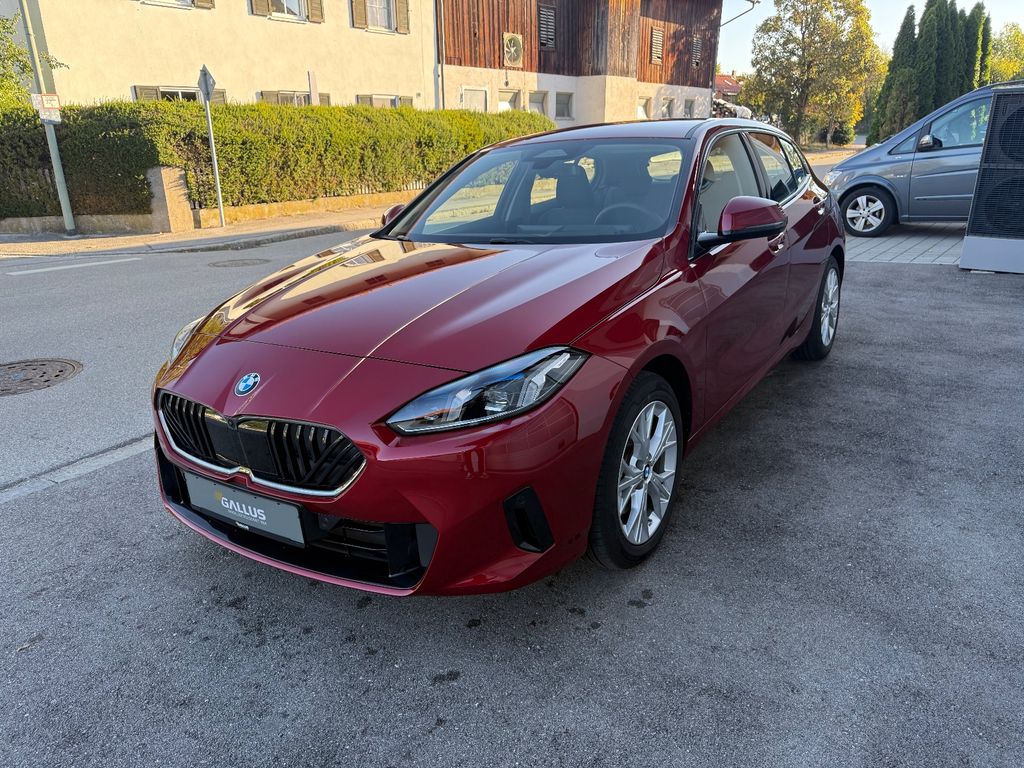 Bild des Angebotes BMW 120i Steptronic*LED*DAB*360°KAMERA*INKL WR*