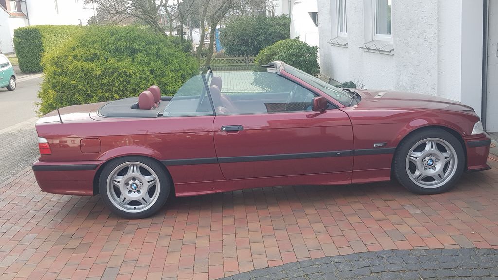 BMW 320i Cabrio