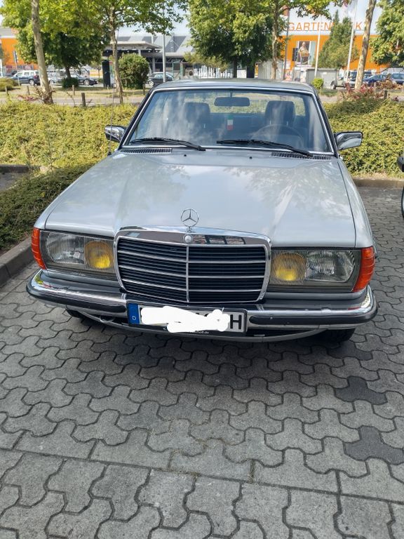 Bild des Angebotes Mercedes-Benz 230