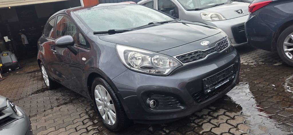 Bild des Angebotes Kia Rio Dream Team 1,2