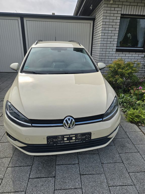 Bild des Angebotes Volkswagen Golf 2.0 TDI 08/18,TÜV 02/28 DSGVariant ATM TAXI