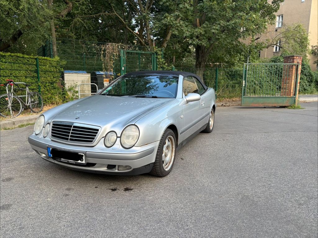 Bild des Angebotes Mercedes-Benz CLK 320 SPORT Sport
