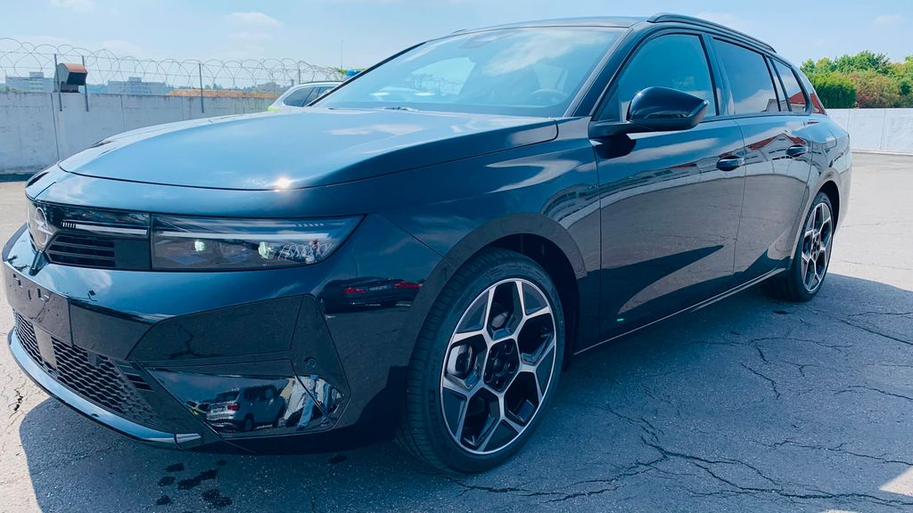 Opel Astra ST PHEV SDach AHK HuD Matrix Massage ACC