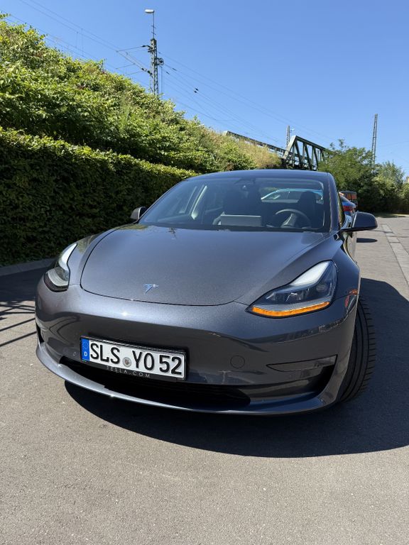 Bild des Angebotes Tesla Model 3 Long Range Allradantrieb mit Dualmotor