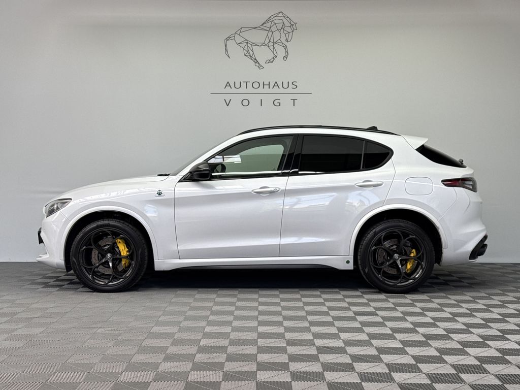 Bild des Angebotes Alfa Romeo Stelvio Quadrifoglio Q4|AKRAPOVIC|PANO|Schale|