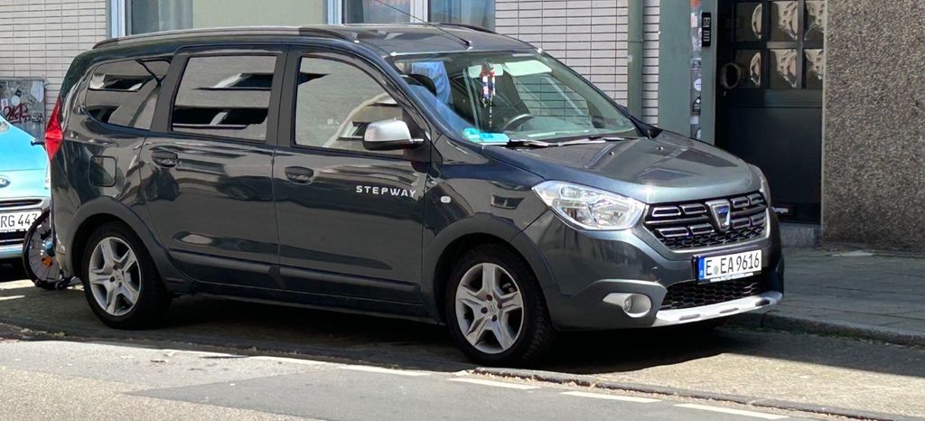 Bild des Angebotes Dacia Lodgy Stepway | 85.000km | 1. Hand | TÜV 02/28