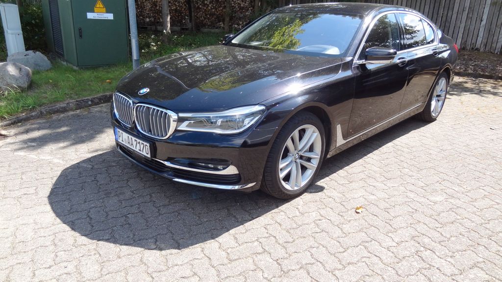 Bild des Angebotes BMW 750i d xDrive *HUD*AHK*Sorft-C*Massage