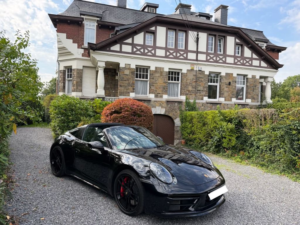 Porsche 992 911 Targa 4 GTS Cabrio