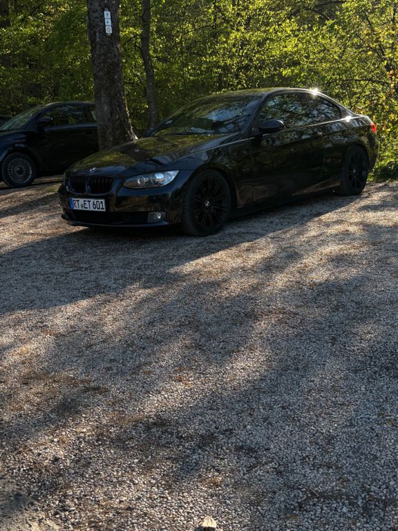 Bild des Angebotes BMW 320i - Automatik- Benzin