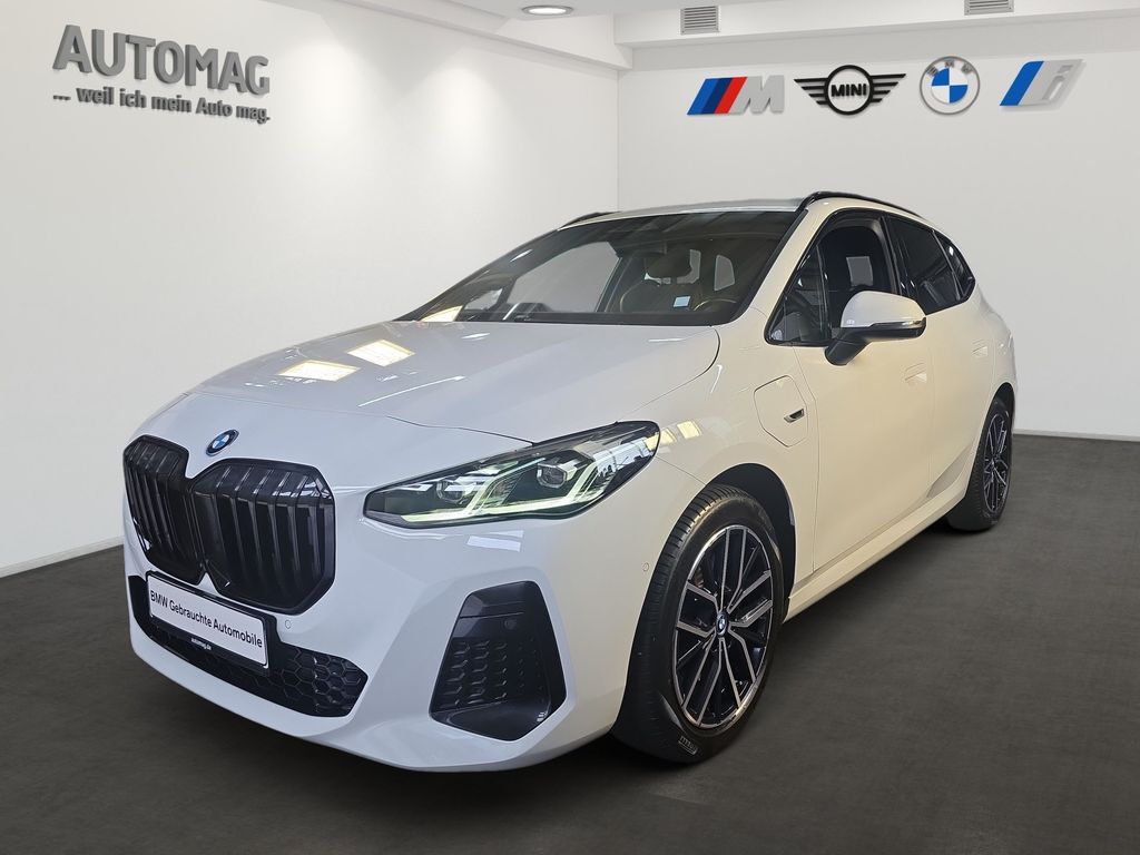 Bild des Angebotes BMW 230e xDrive M-Sport*AHK*Panoramadach*DrivingAssi
