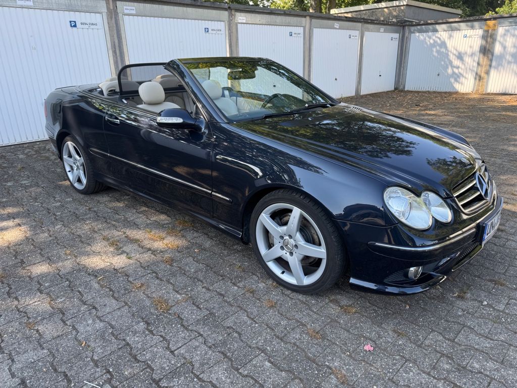 Bild des Angebotes Mercedes-Benz CLK 350 AMG Sportpaket vom Werk Keyless Go