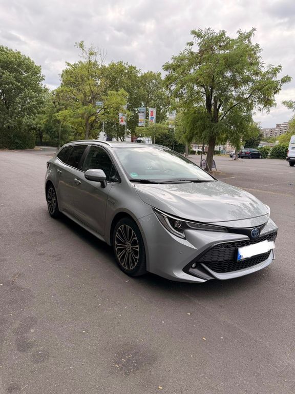 Bild des Angebotes Toyota Corolla 2,0 Hybrid Team Deutschland Team Deu...