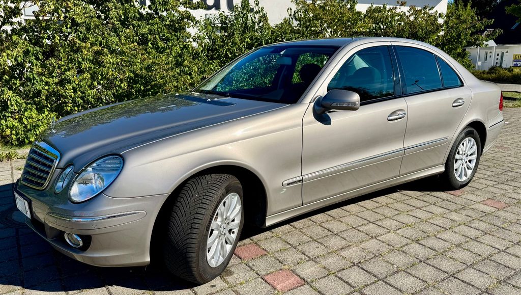 Bild des Angebotes Mercedes-Benz E 280 ELEGANCE, Top gepflegt, Garagenwagen