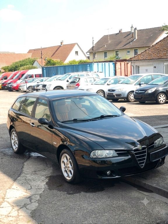 Bild des Angebotes Alfa Romeo 156 1.9 JTD 16V M-Jet Distinctive Distinctive