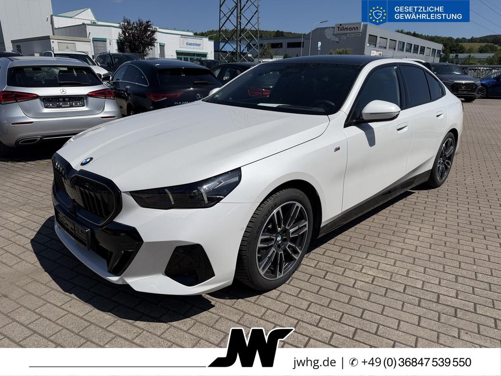 Bild des Angebotes BMW 520 d xDr M Sport Pro DRPROF/ICONIC/HUD/AHK/PANO