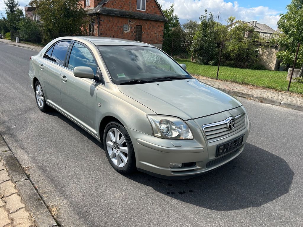Bild des Angebotes Toyota Avensis 1.8 Linea Sol linea sol