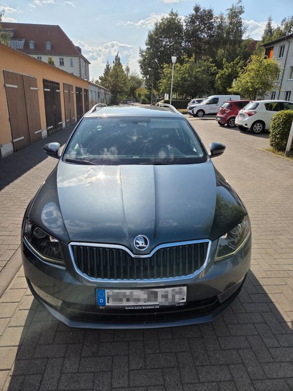Bild des Angebotes Skoda Octavia 1.4 TSI DSG Joy Combi Joy