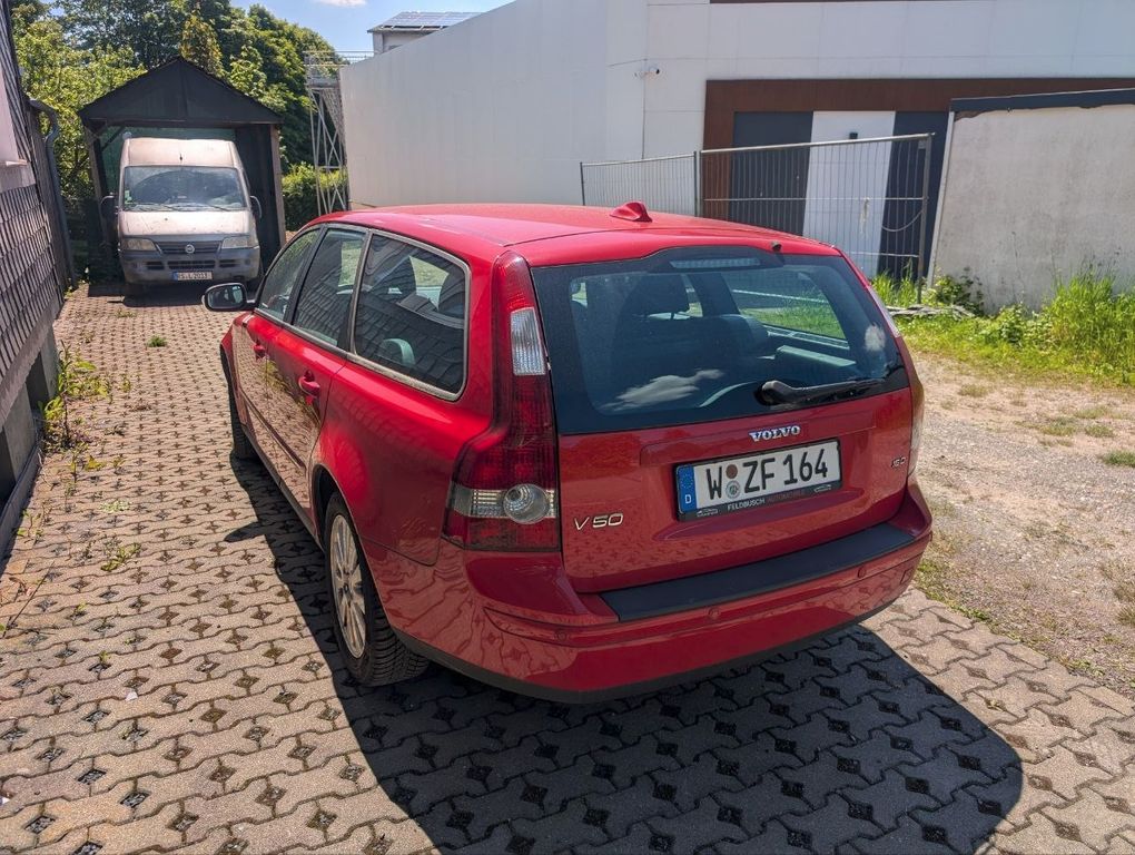 Bild des Angebotes Volvo V50 1.6D - TÜV 05/28