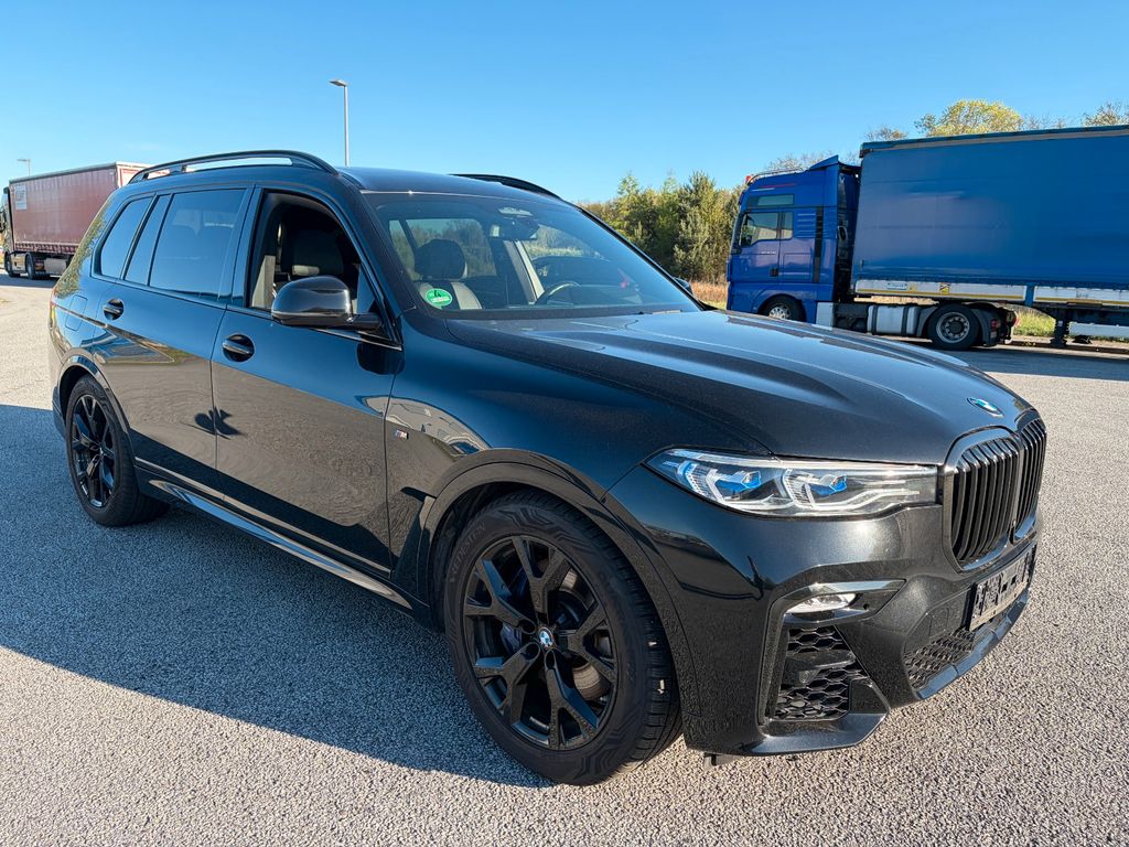Bild des Angebotes BMW X7 xDrive M50d/Panorama/7.Sitzer/Vollausstattung