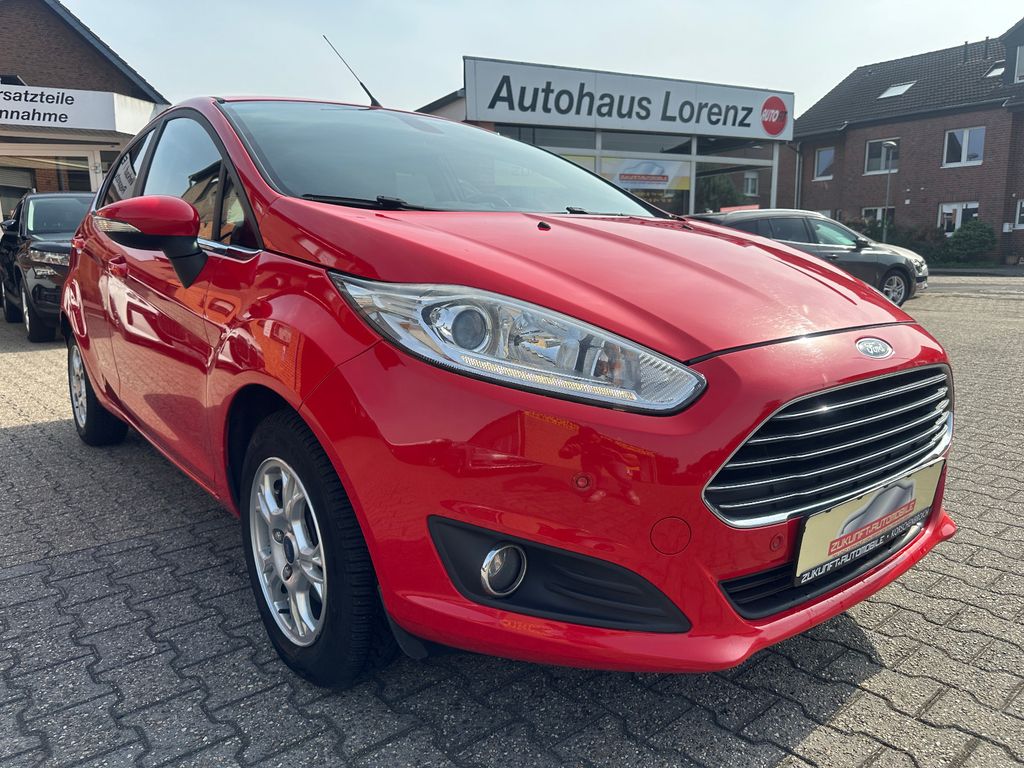 Ford Fiesta Titanium 1.6 TDCI /NAVI/PDC/HU+AU NEU